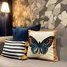 kit3011121 kit 3 capas de almofadas borboletas e listras petroleo ambientada