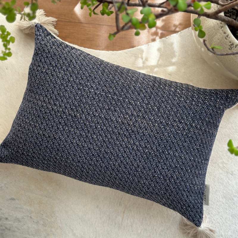 capa de almofada la azul e linho com tassels 45x30 frete
