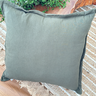capa de almofada em linho com aba 45x45 verde em pe