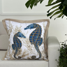 capa almofada decorativa cavalo marinho borda em linho 45x45 perto