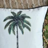 capa almofada tropical coqueiro em linhao branco 45x45 estampa