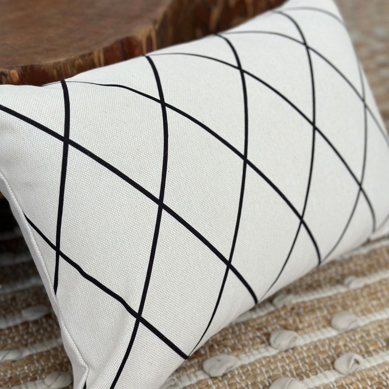 capa almofada impermeavel area externa losango 30x45 perto