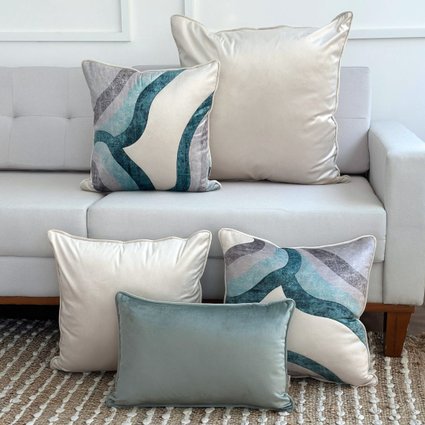 kit 5 capas almofadas veludo off white aquarelas e verde claro