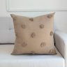 capa de almofada pompom bege 45x45 11