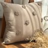 capa de almofada pompom bege 45x45 12