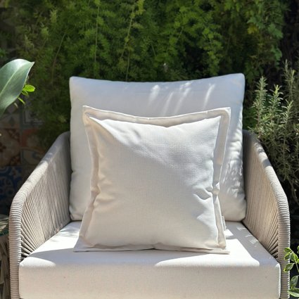 capa almofada impermeavel bege